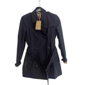 NWT Burberry Brit Navy Trench Jacket. Waist length. USA 4/ UK 6. Classic style